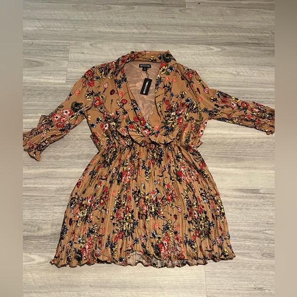 Tan floral dress - Picture 2 of 3